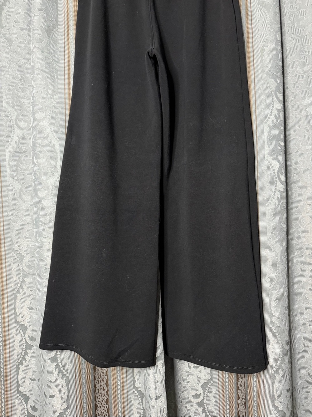 SPANX Air Essentials Wide Leg Pants Black - Picture 4 of 5